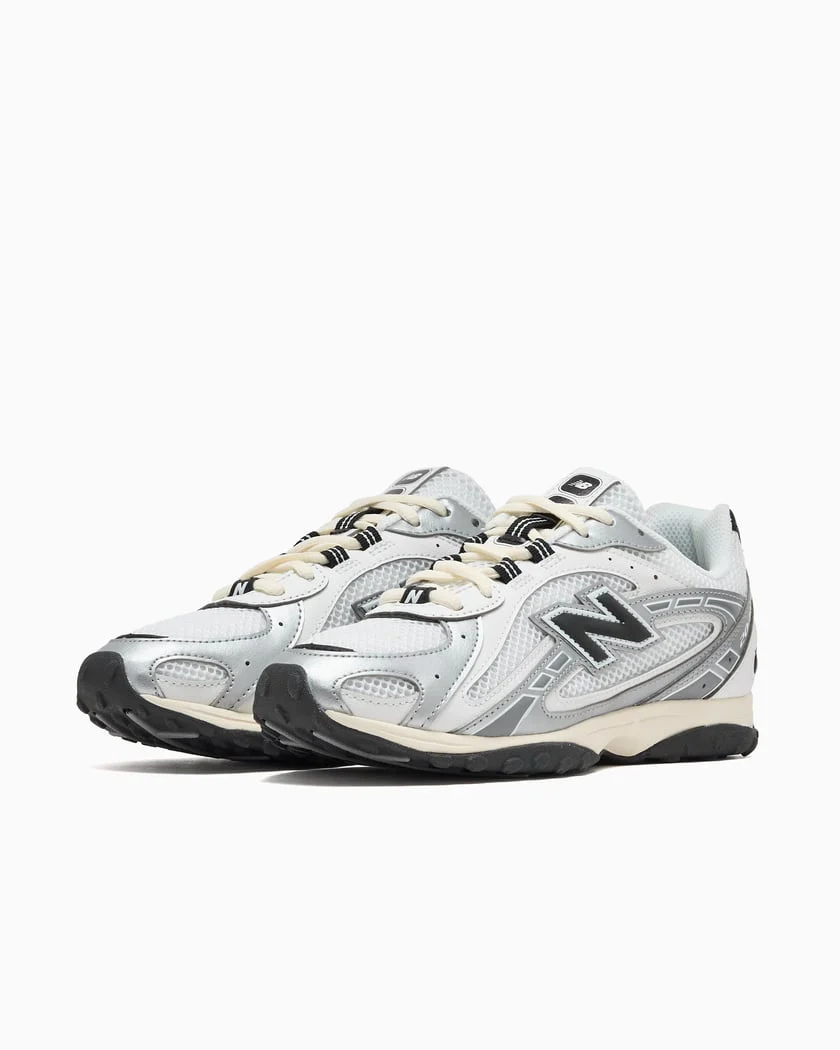 New Balance 204L Silver Metallic Black - Image 3