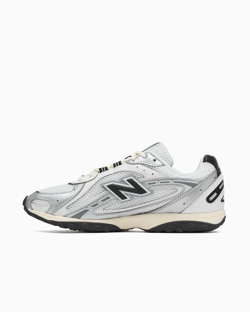 New Balance 204L Silver Metallic Black - Image 5