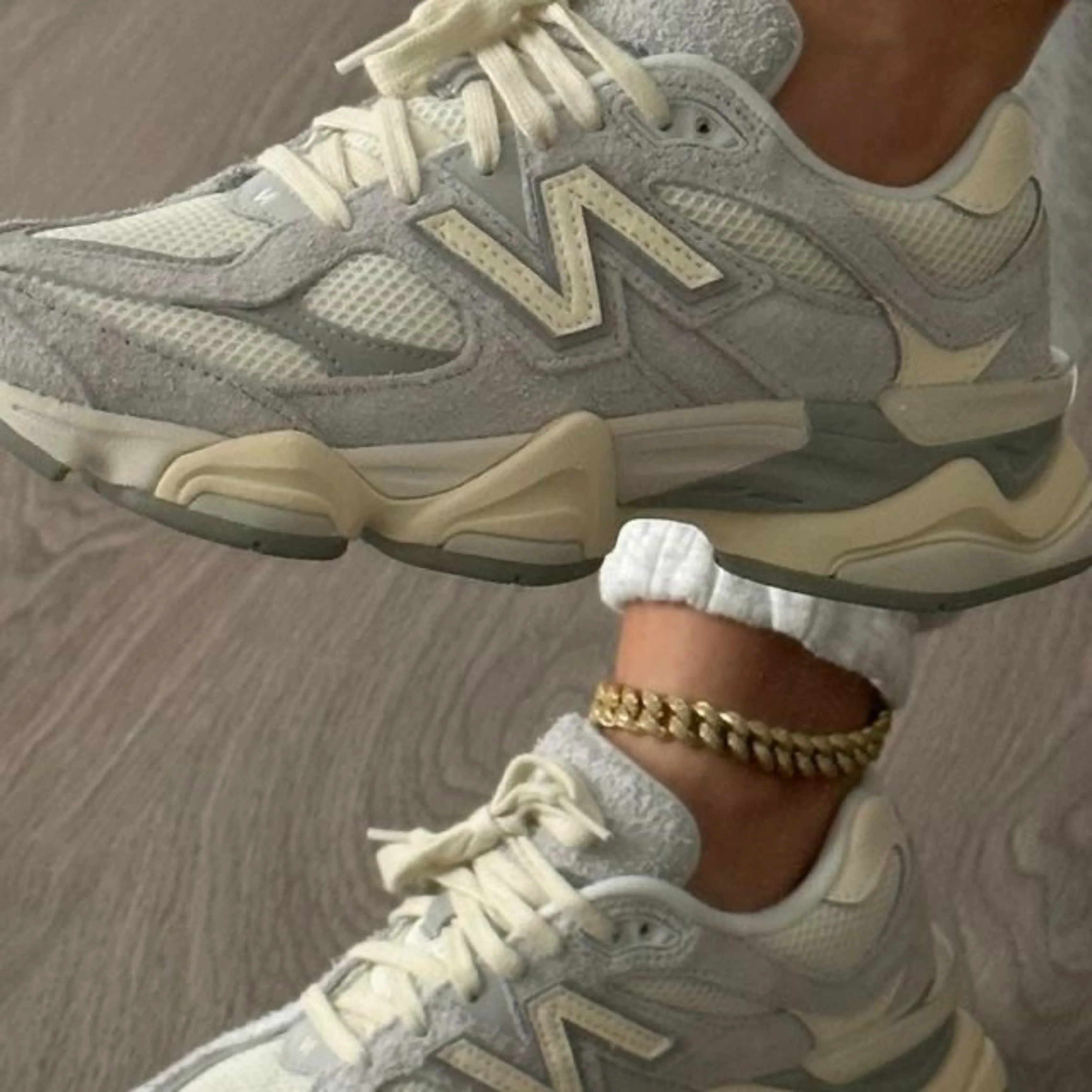 New Balance 9060 Quartz Grey - Image 7