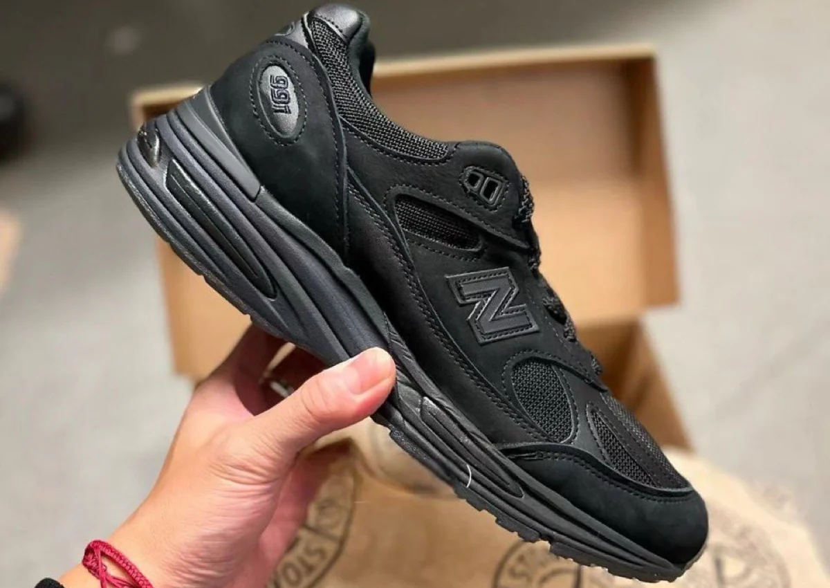 New Balance 991v2 MiUK Stone Island Ghost Pack Black - Image 2