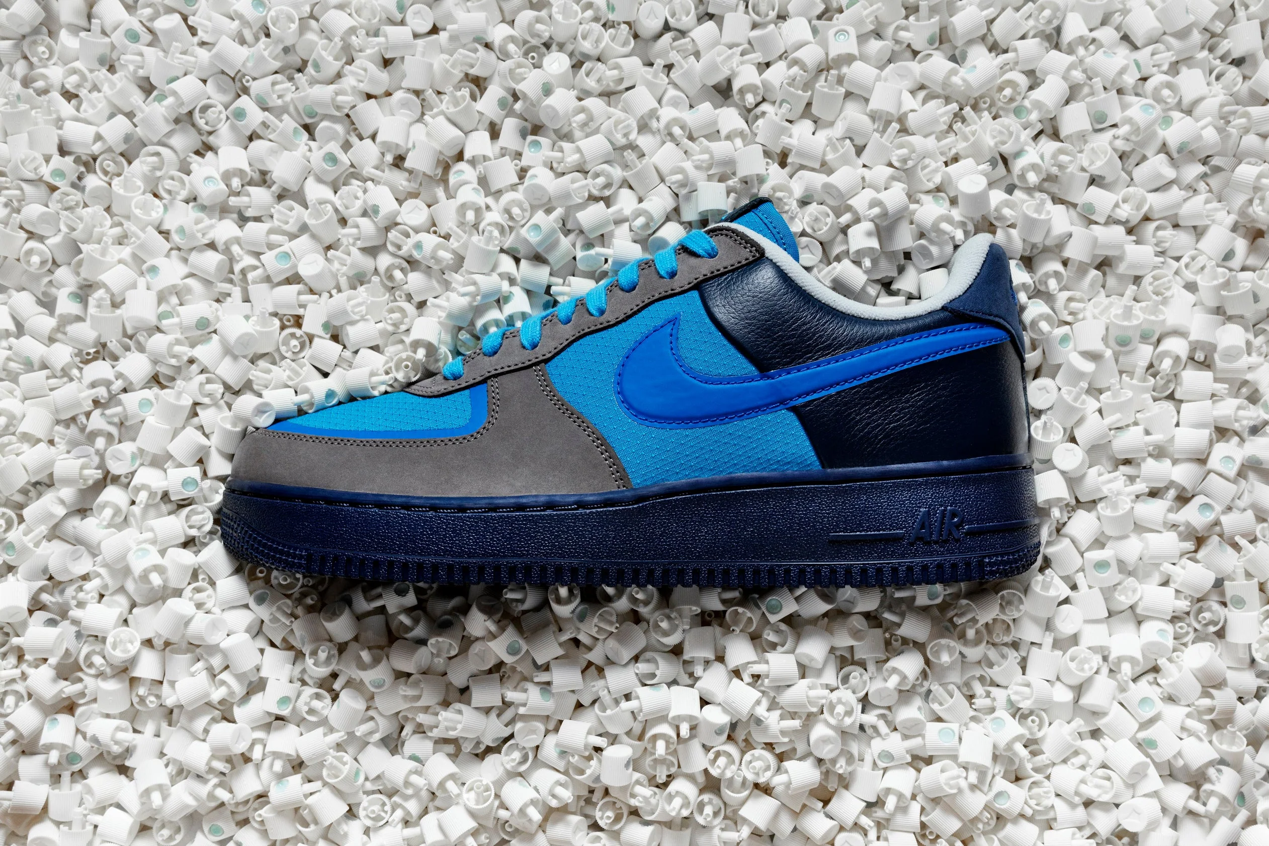 Nike Air Force 1 Low SP Stash (2024) - Image 2