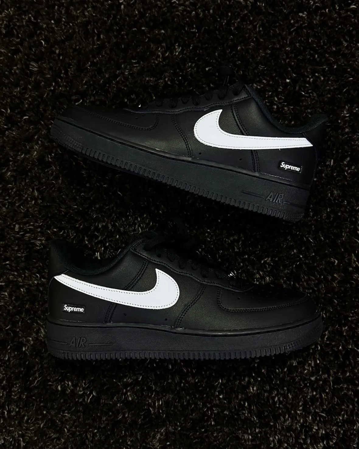 Nike Air Force 1 Low Supreme Black White - Image 2