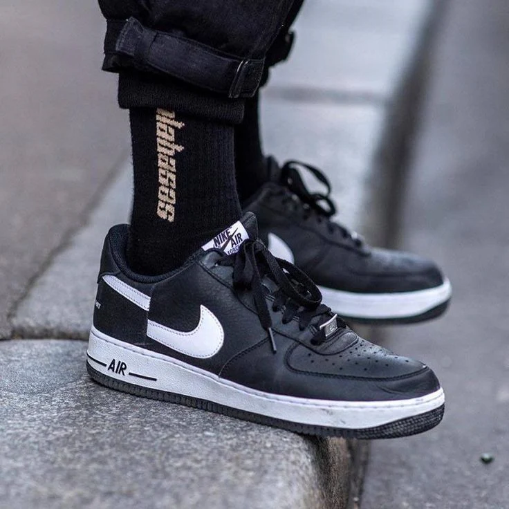 Nike Air Force 1 Low Supreme x Comme des Garçons (2018) - Image 2