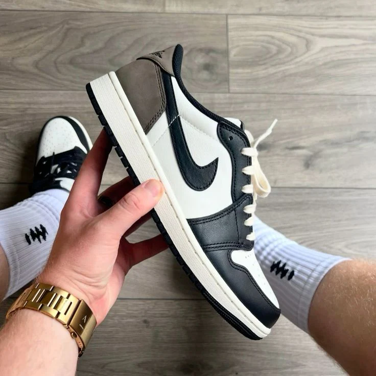 Nike Air Jordan 1 Low OG Mocha - Image 2
