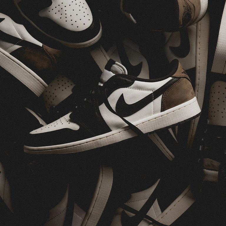 Nike Air Jordan 1 Low OG Mocha - Image 3