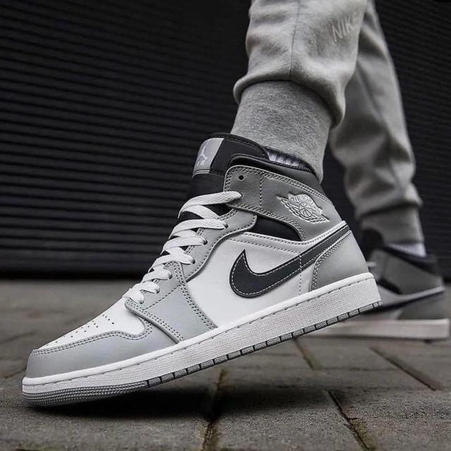 Nike Air Jordan 1 Mid Light Smoke Grey Anthracite - Image 2