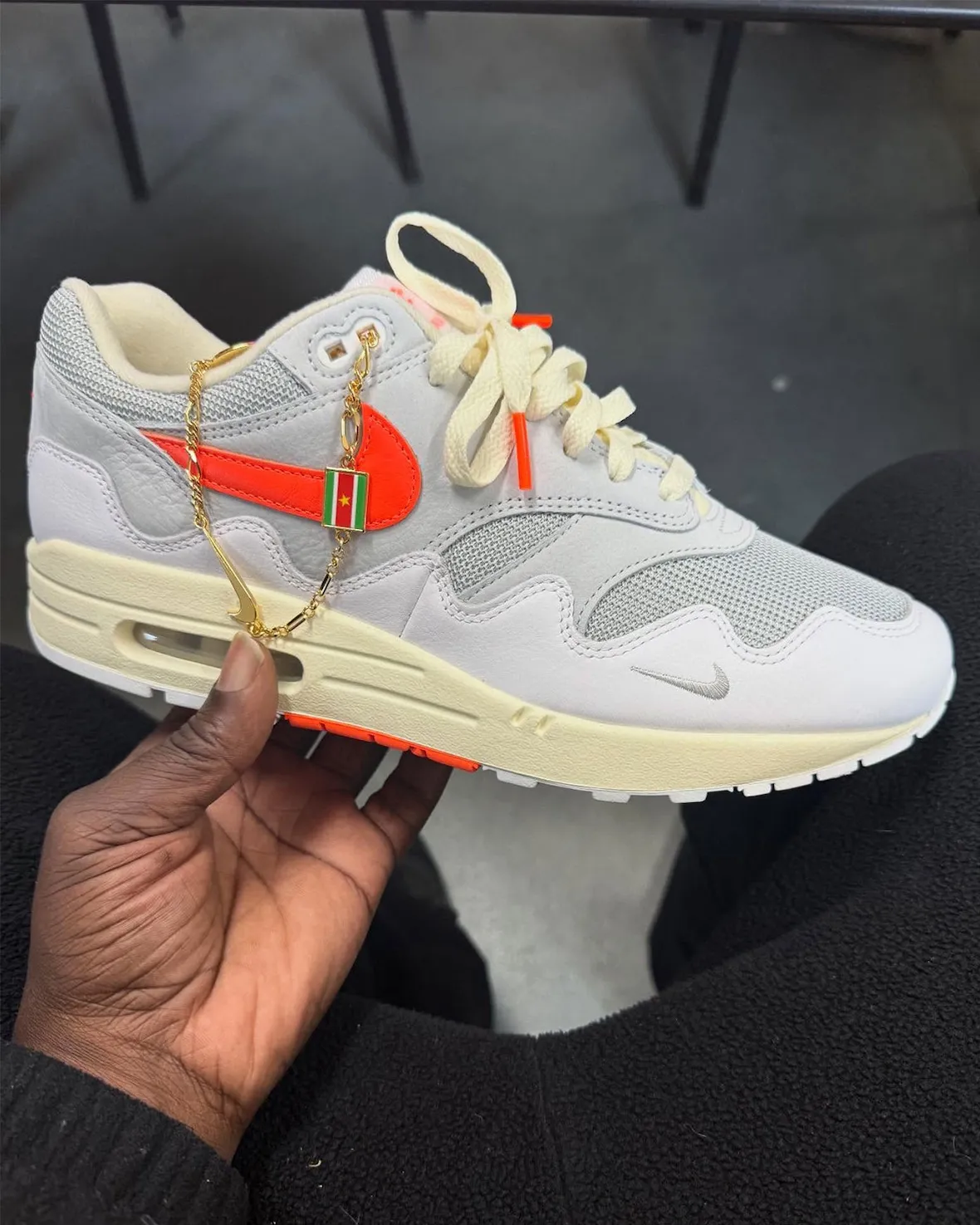 Nike Air Max 1 Patta Waves White Hyper Crimson - Image 2