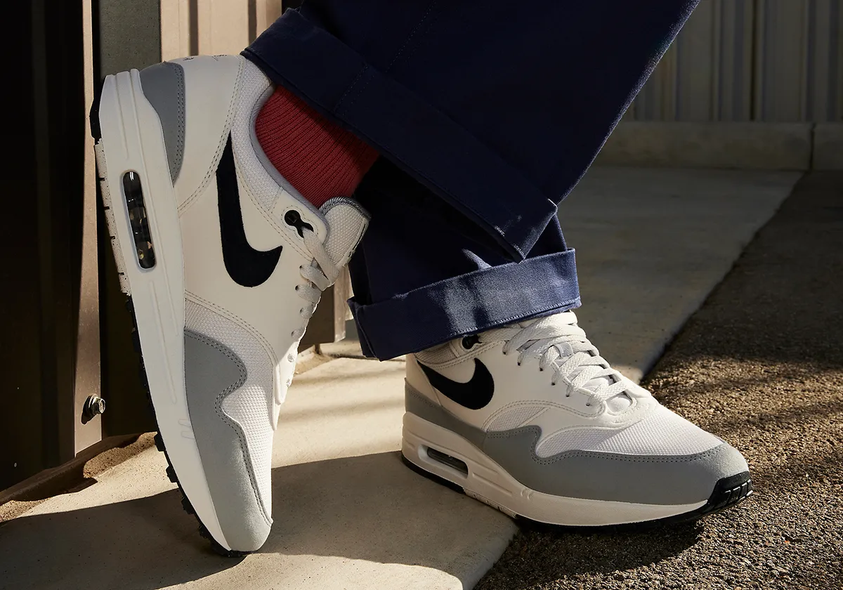 Nike Air Max 1 Platinum Tint Dark Obsidian - Image 2