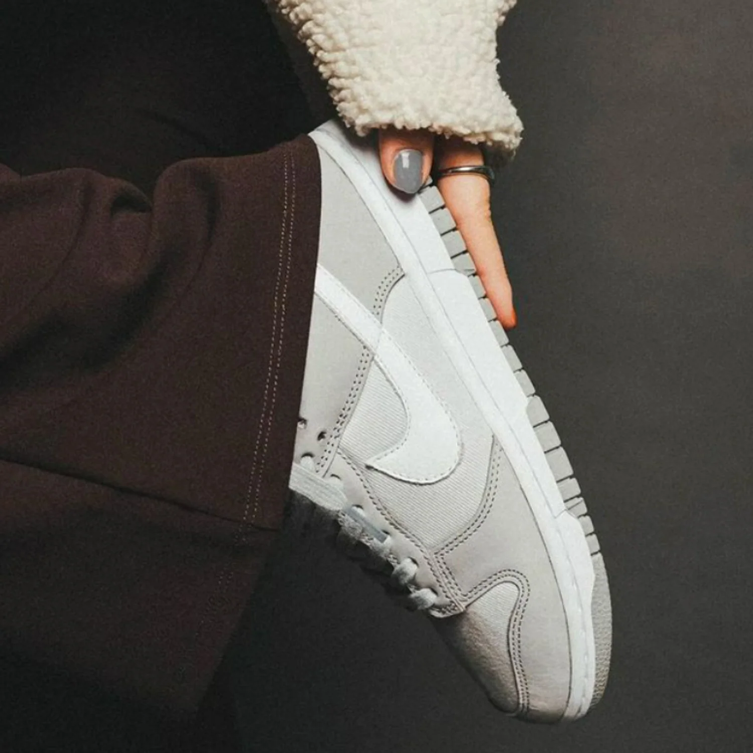 Nike Dunk Low LX Light Smoke Grey - Image 2