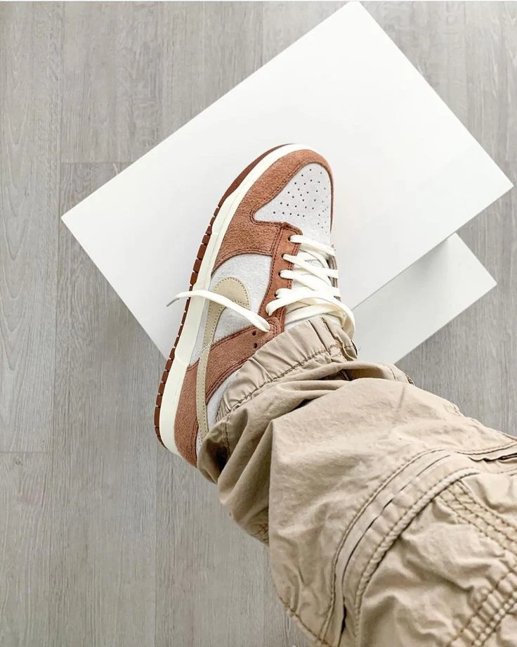 Nike Dunk Low Medium Curry - Image 2