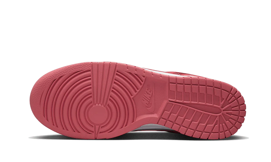 Nike Dunk Low Valentine's Day - Image 4