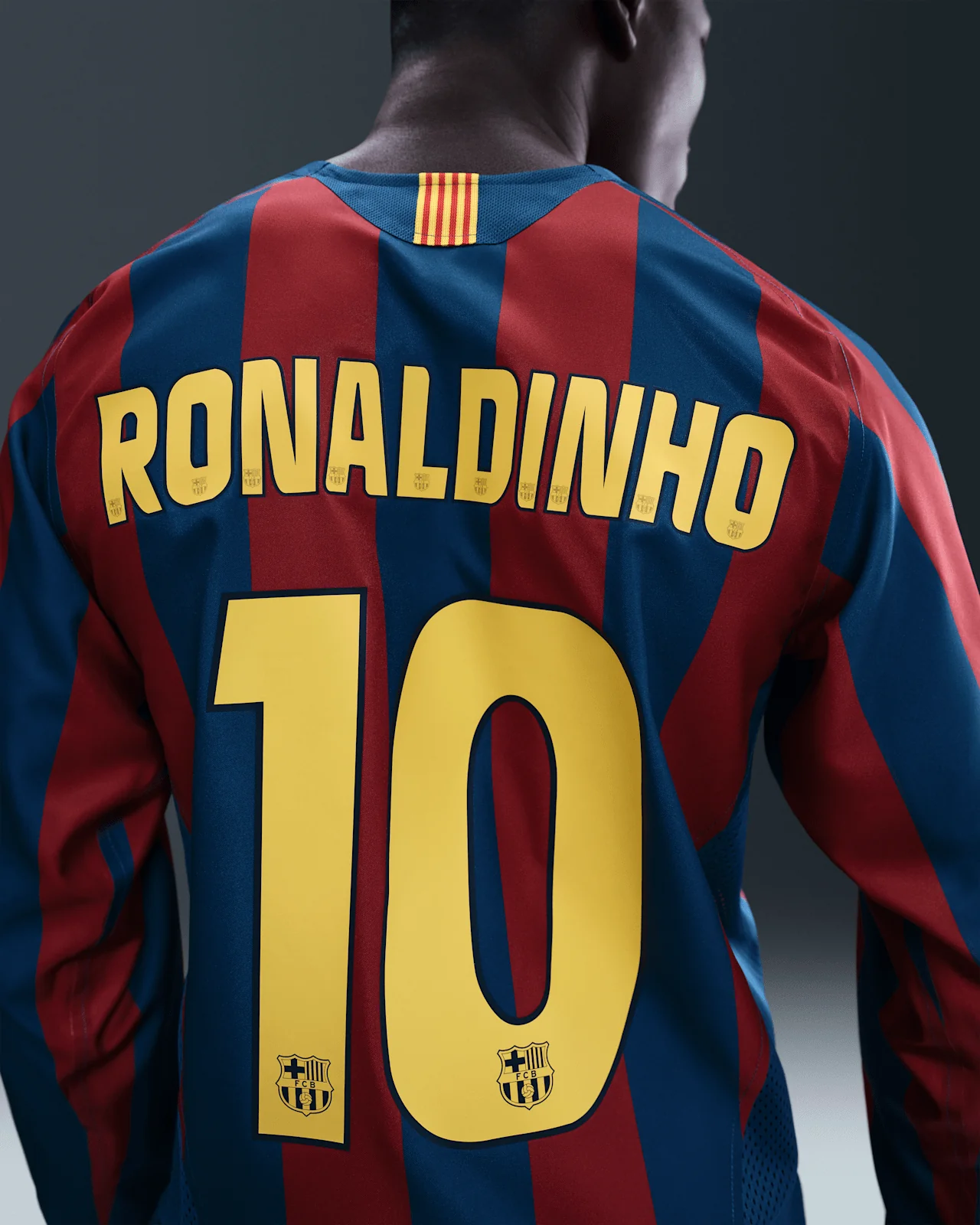 Nike FC Barcelona Re-Issue 2005/06 Ronaldinho #10 Home Jersey - Image 2