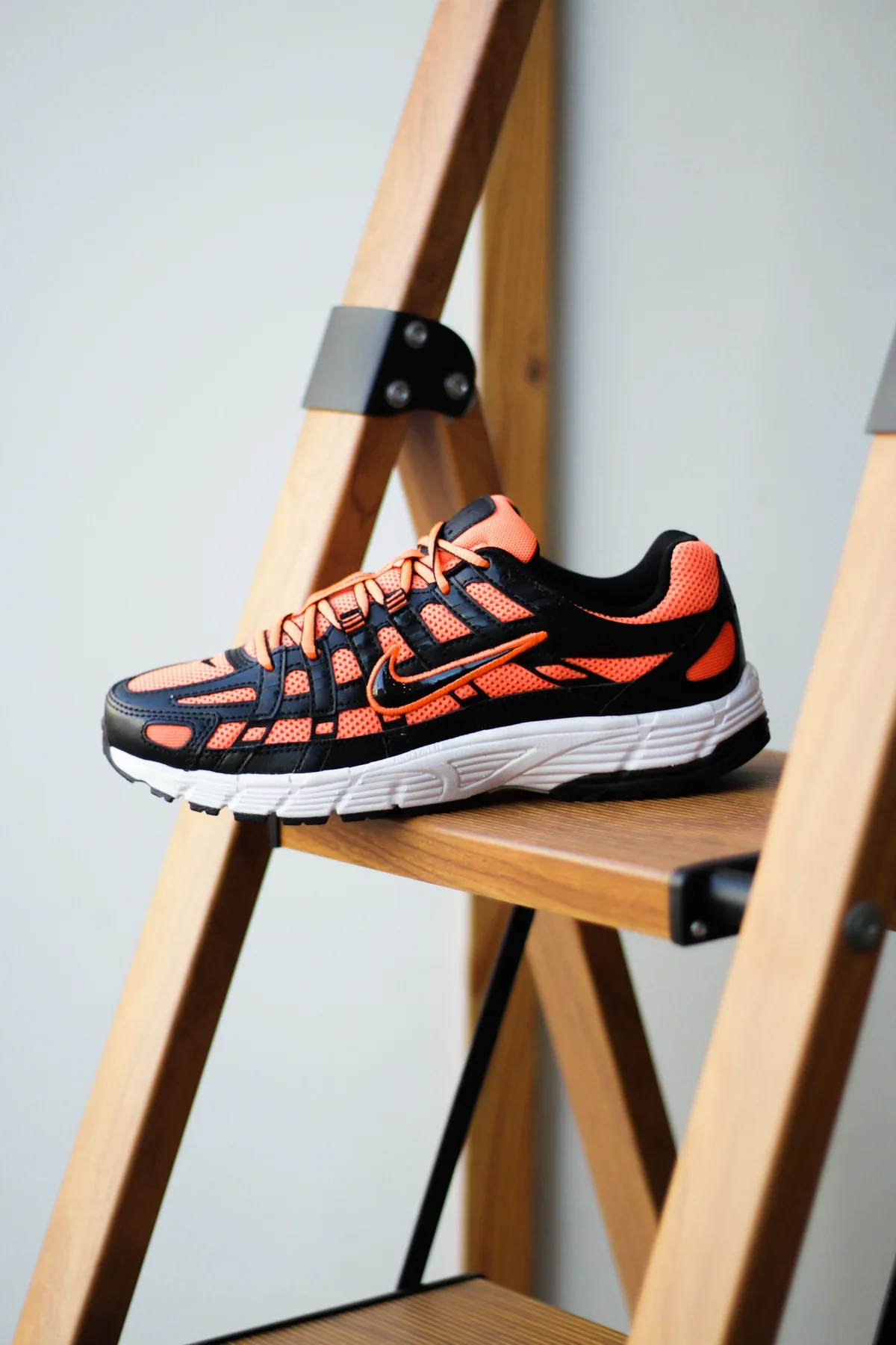 Nike P-6000 Hyper Crimson - Image 2
