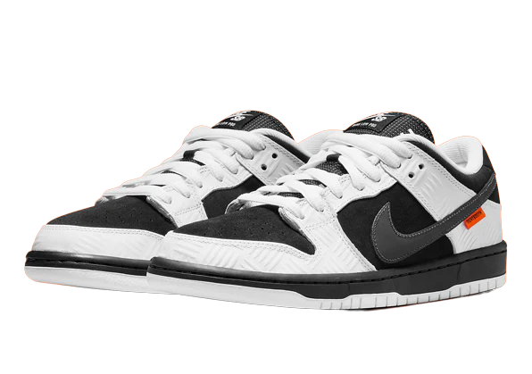 Nike SB Dunk Low X TIGHTBOOTH - Image 3