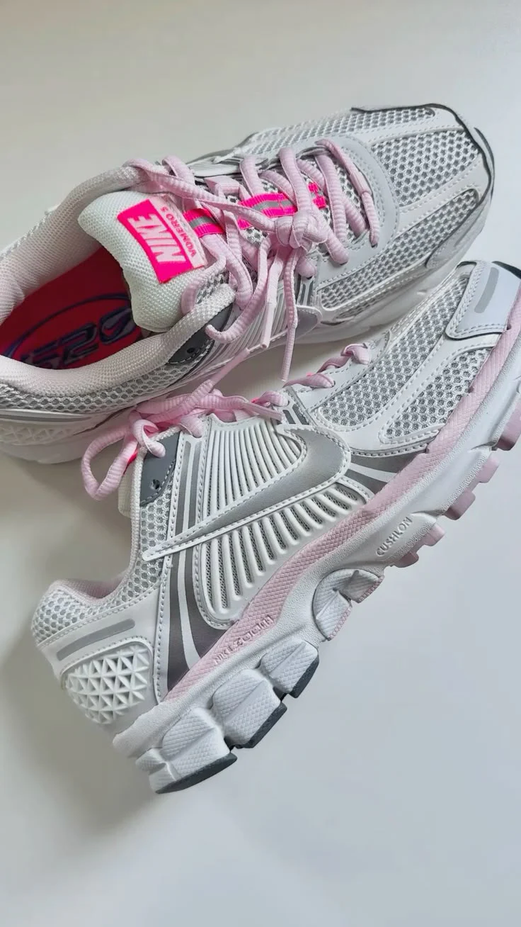 Nike Zoom Vomero 5 520 Pack White Pink - Image 2