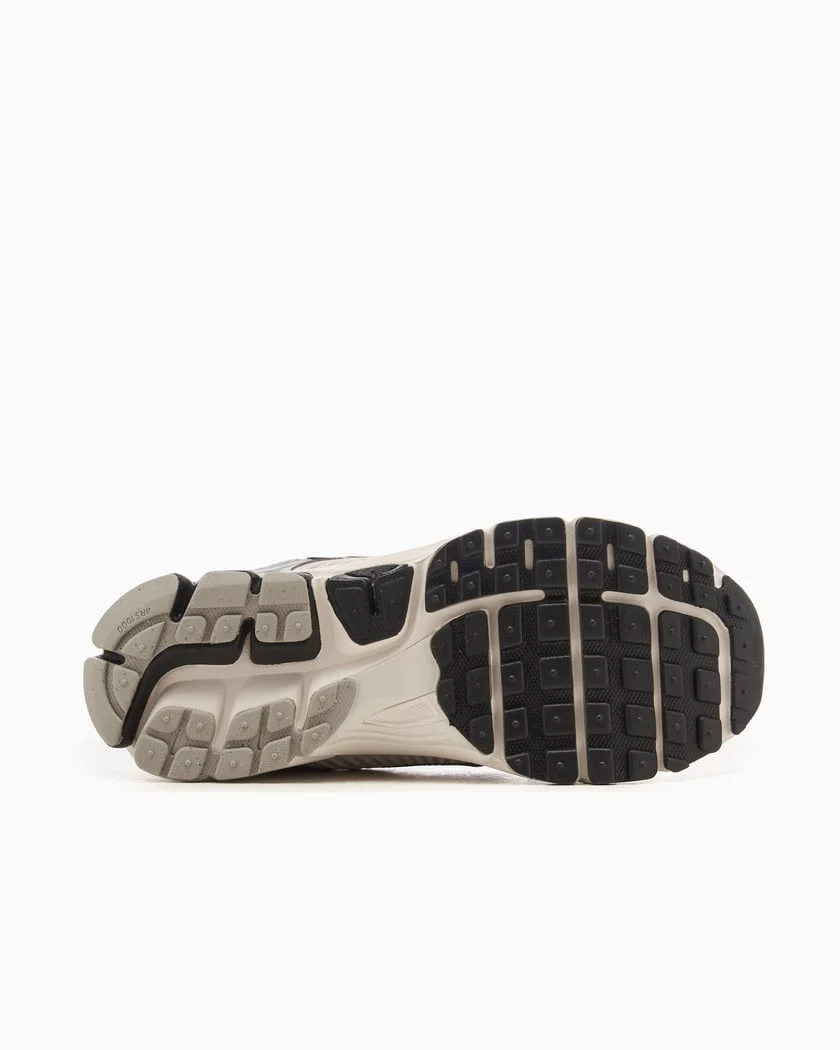 Nike Zoom Vomero 5 Photon Dust Black - Image 4