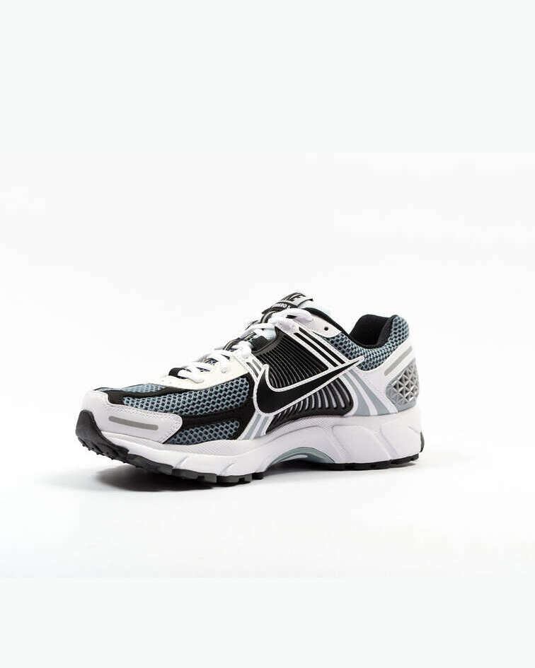 Nike Zoom Vomero 5 SE SP Dark Grey Black White - Image 3