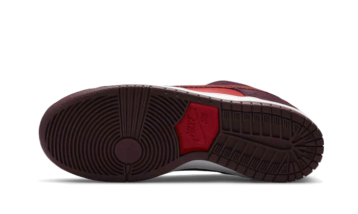 Nike SB Dunk Low Cherry - Image 3