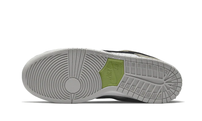 Nike SB Dunk Low Chlorophyll - Image 3