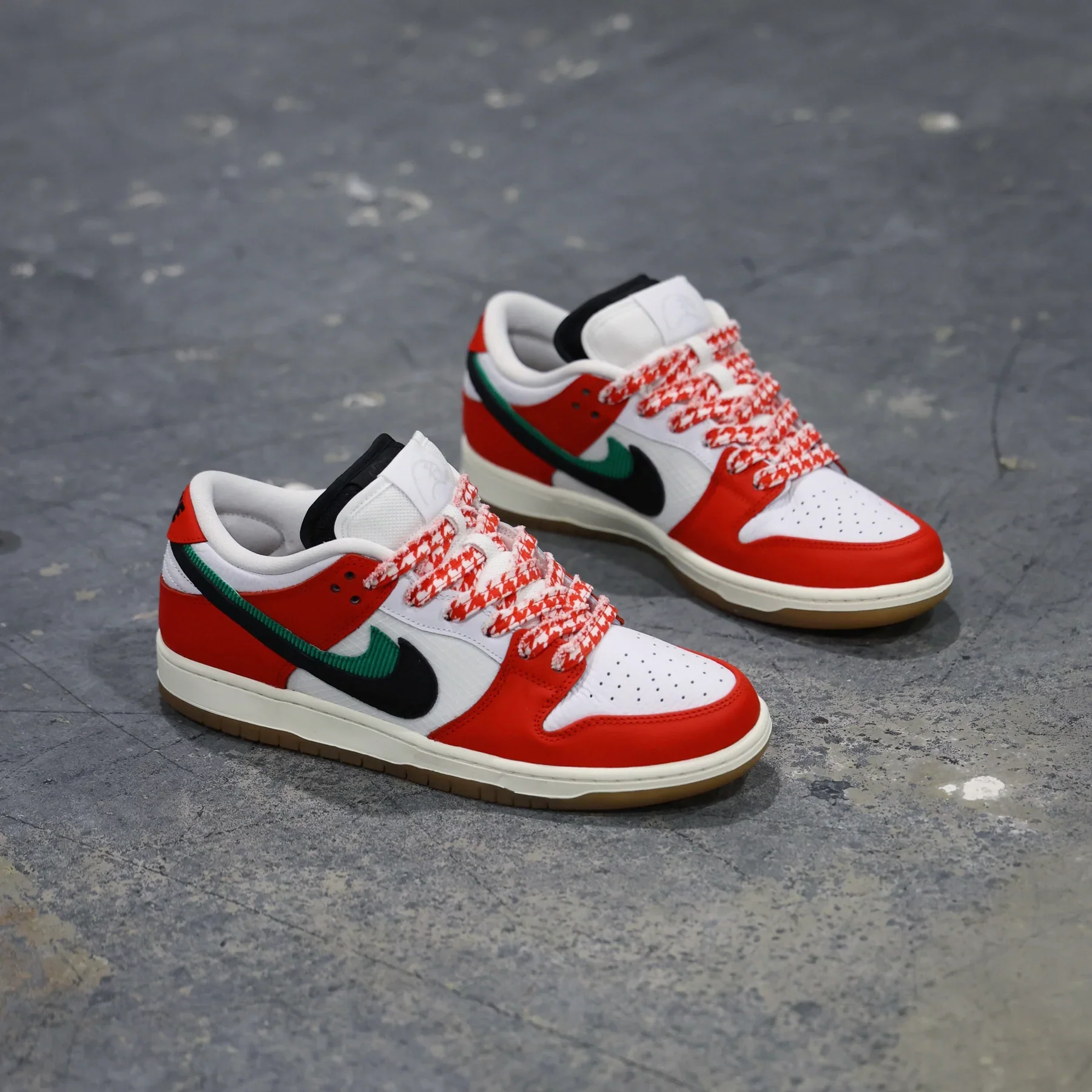 Nike SB Dunk Low Frame Skate Habibi - Image 2