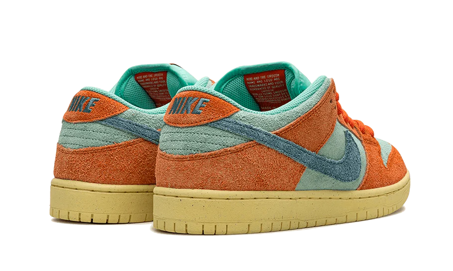 Nike SB Dunk Low Orange Emerald Rise - Image 4