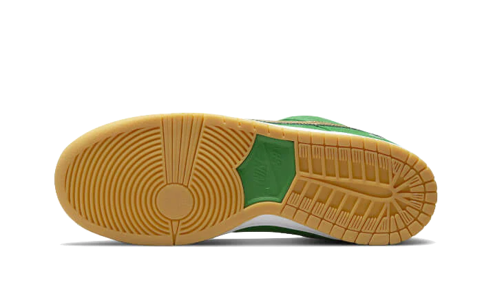 Nike SB Dunk Low Pro St. Patrick's Day (2022) - Image 4