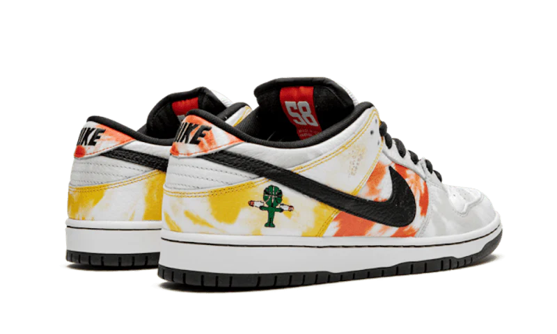 Nike SB Dunk Low Raygun Tie Dye Away - Image 3