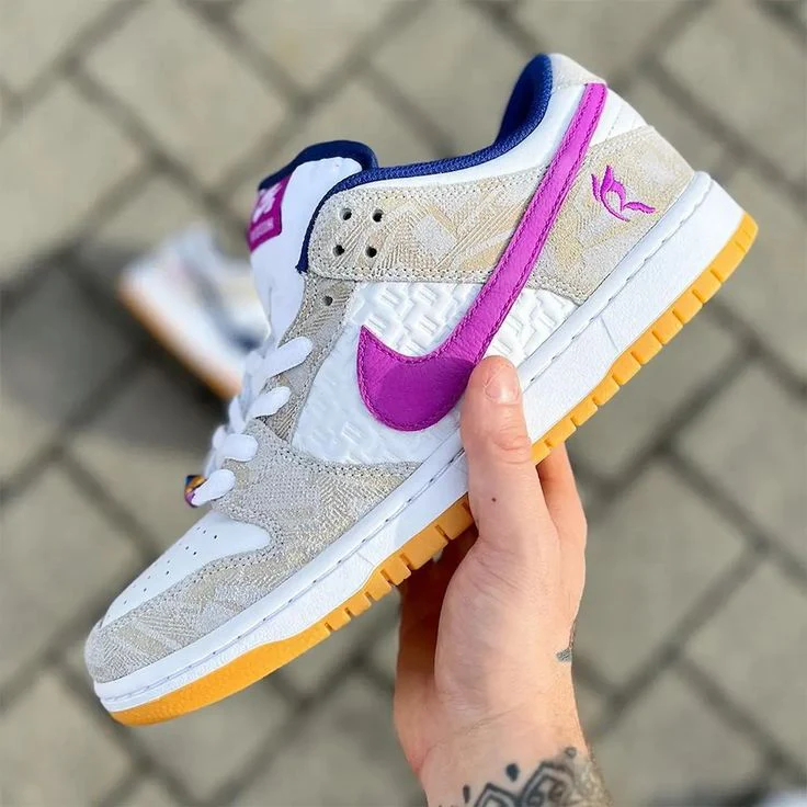 Nike SB Dunk Low Rayssa Leal - Image 2