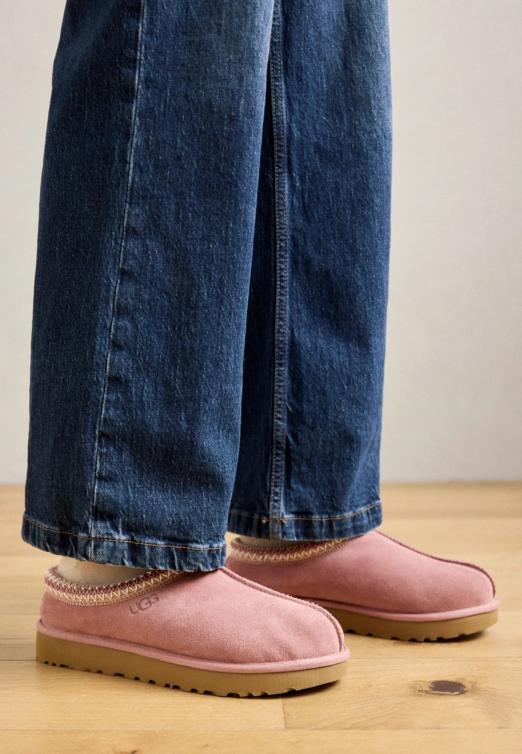 UGG Tasman II Slipper Pink Dawn - Image 2