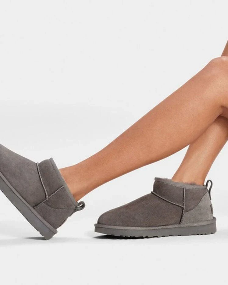 UGG Classic Ultra Mini Boot Goat - Image 2