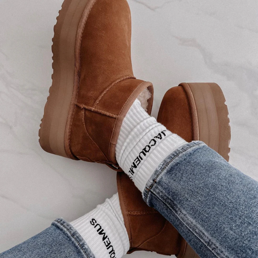 UGG Classic Ultra Mini Platform Chestnut - Image 2