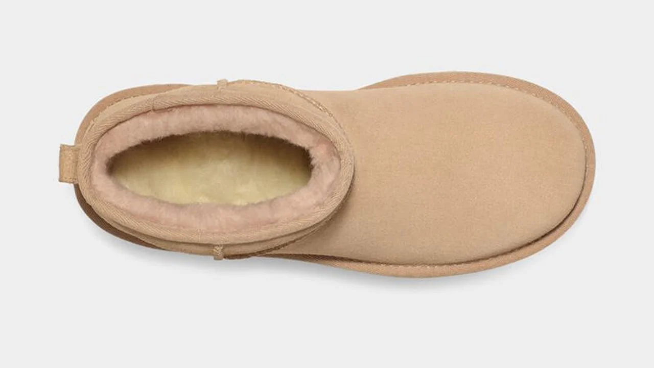 UGG Classic Ultra Mini Platform Driftwood - Image 2
