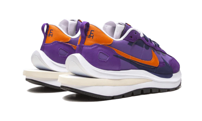 Nike Vaporwaffle Sacai Dark Iris - Image 3