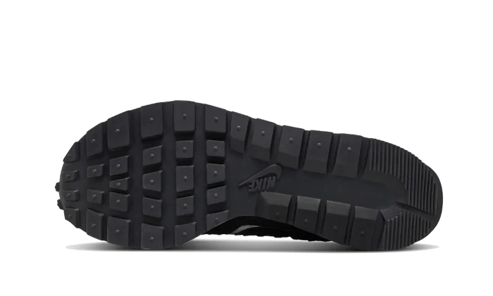 Nike Vaporwaffle Sacai Jean Paul Gaultier Black White - Image 3