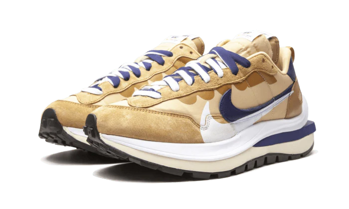 Nike Vaporwaffle Sacai Tan Navy - Image 2