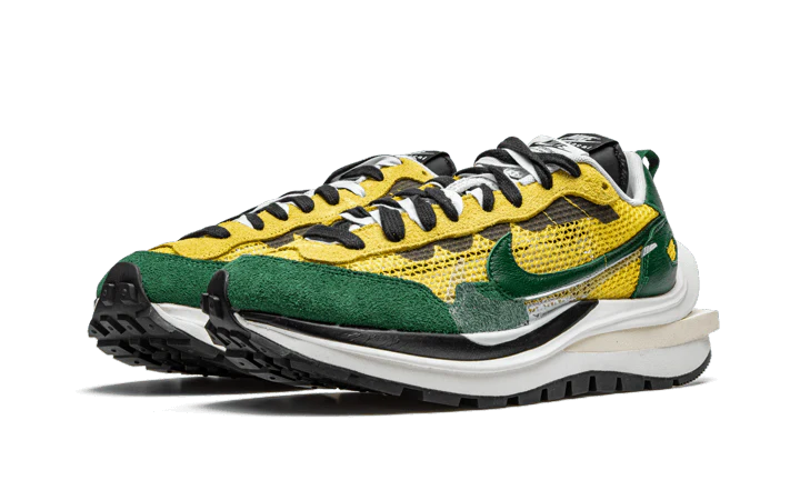Nike Vaporwaffle Sacai Tour Yellow Stadium Green - Image 2