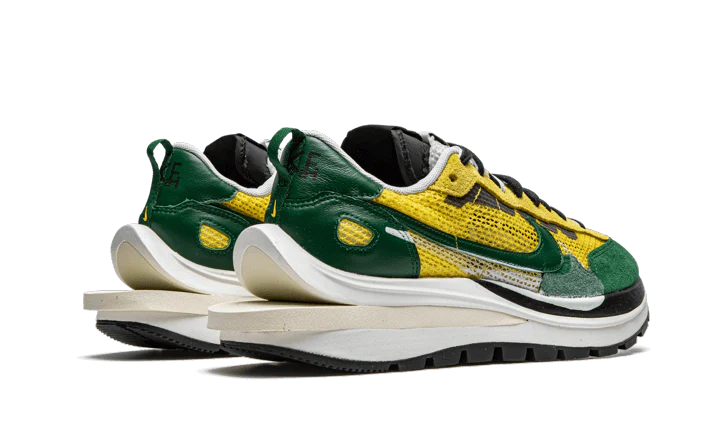 Nike Vaporwaffle Sacai Tour Yellow Stadium Green - Image 3