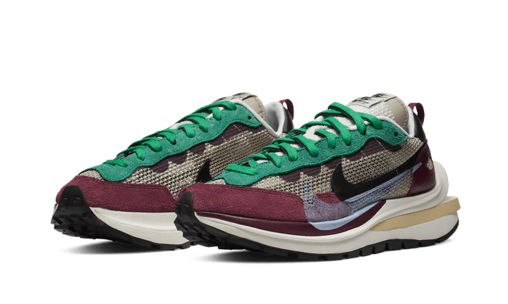 Nike Vaporwaffle Sacai Villain Red Neptune Green - Image 2