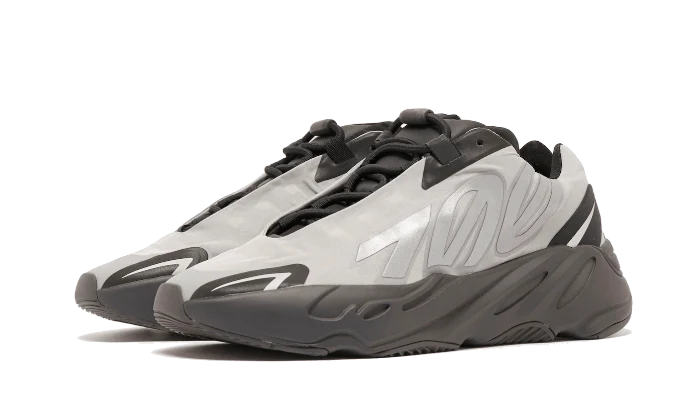 Adidas Yeezy 700 MNVN Metallic - Image 2